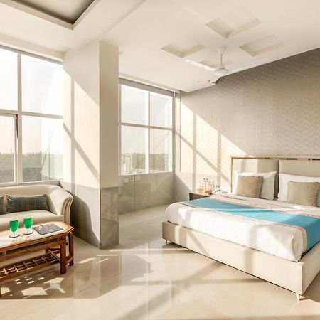 Hotel Aero Star Near Delhi Airport 新德里 外观 照片