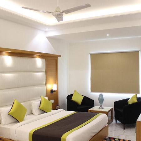 Hotel Aero Star Near Delhi Airport 新德里 外观 照片