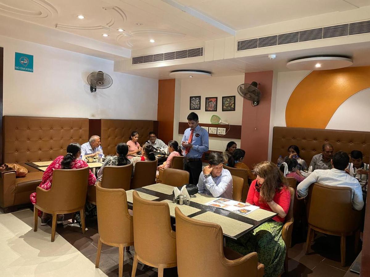 Hotel Aero Star Near Delhi Airport 新德里 外观 照片