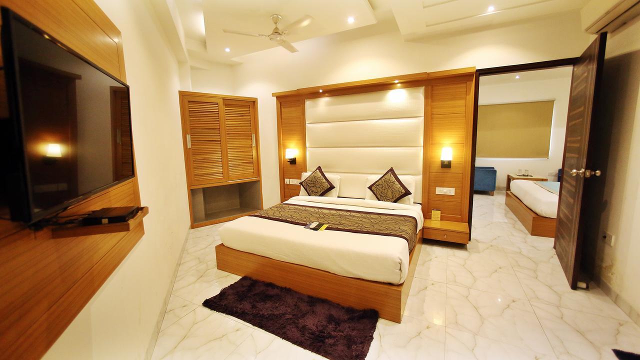 Hotel Aero Star Near Delhi Airport 新德里 外观 照片