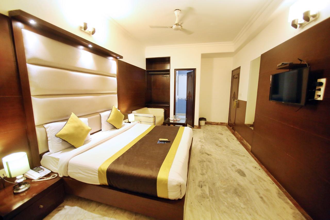 Hotel Aero Star Near Delhi Airport 新德里 外观 照片