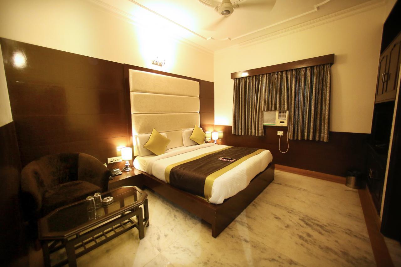 Hotel Aero Star Near Delhi Airport 新德里 外观 照片