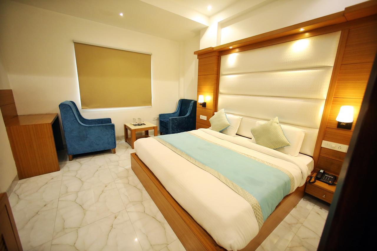 Hotel Aero Star Near Delhi Airport 新德里 外观 照片