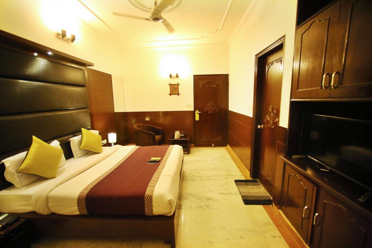 Hotel Aero Star Near Delhi Airport 新德里 外观 照片