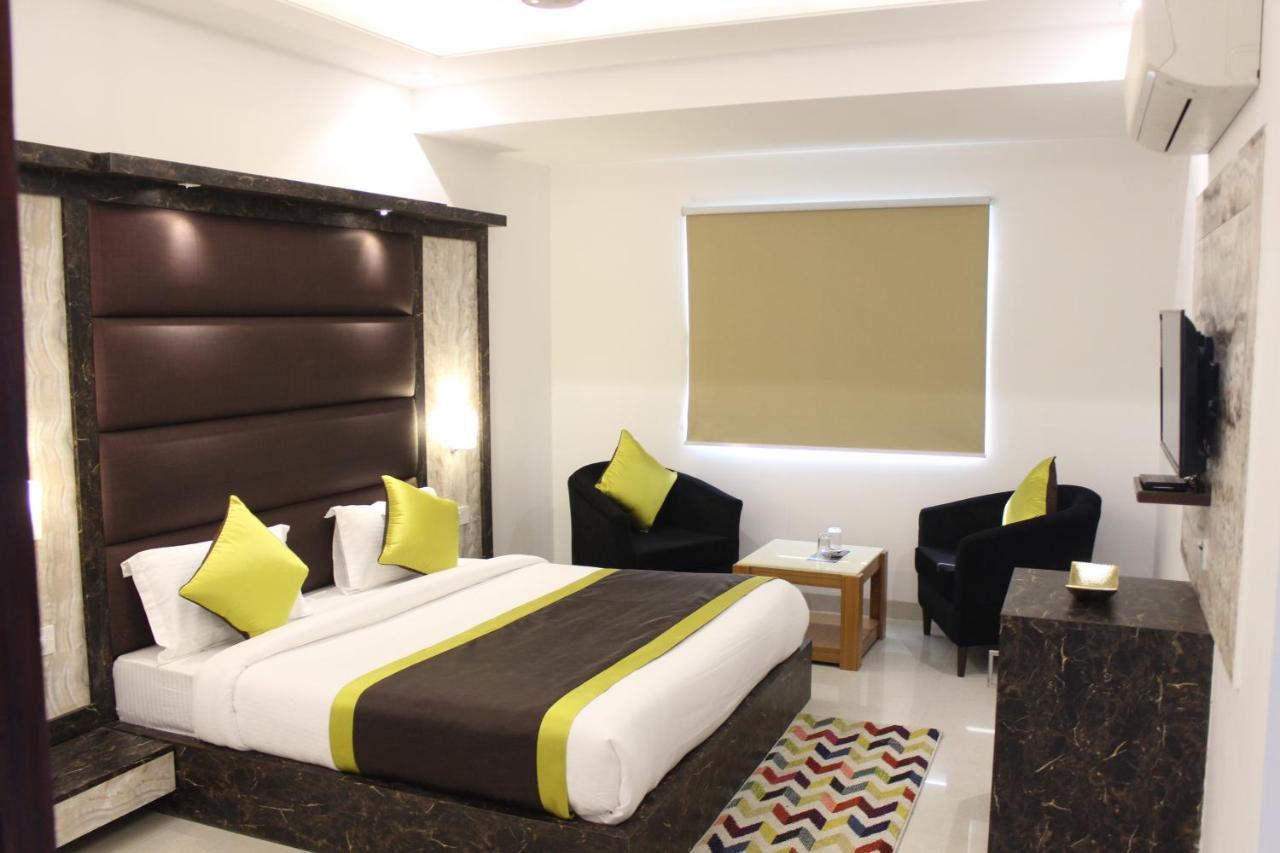 Hotel Aero Star Near Delhi Airport 新德里 外观 照片