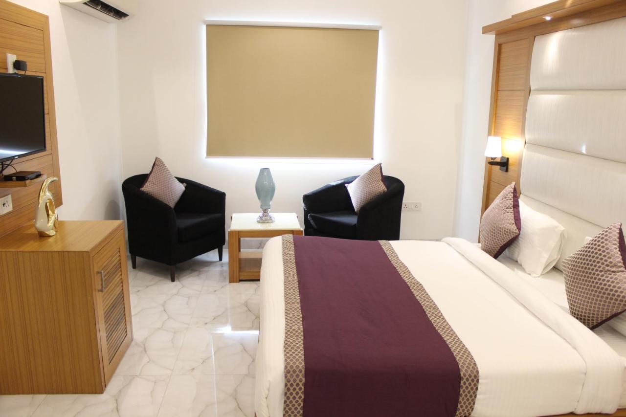 Hotel Aero Star Near Delhi Airport 新德里 外观 照片
