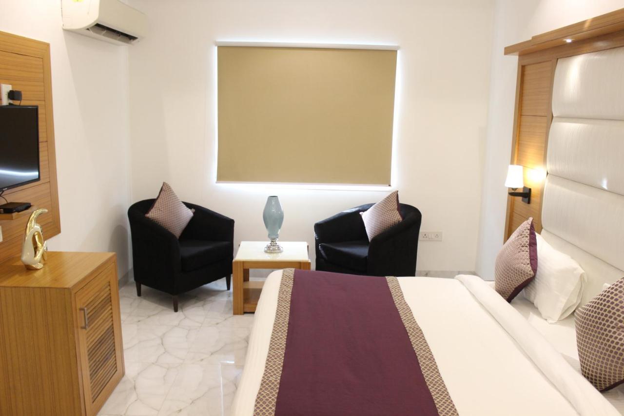 Hotel Aero Star Near Delhi Airport 新德里 外观 照片