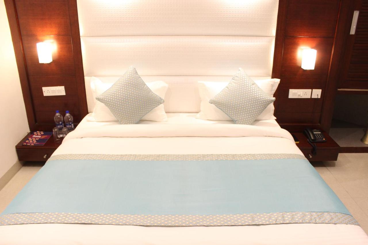 Hotel Aero Star Near Delhi Airport 新德里 外观 照片