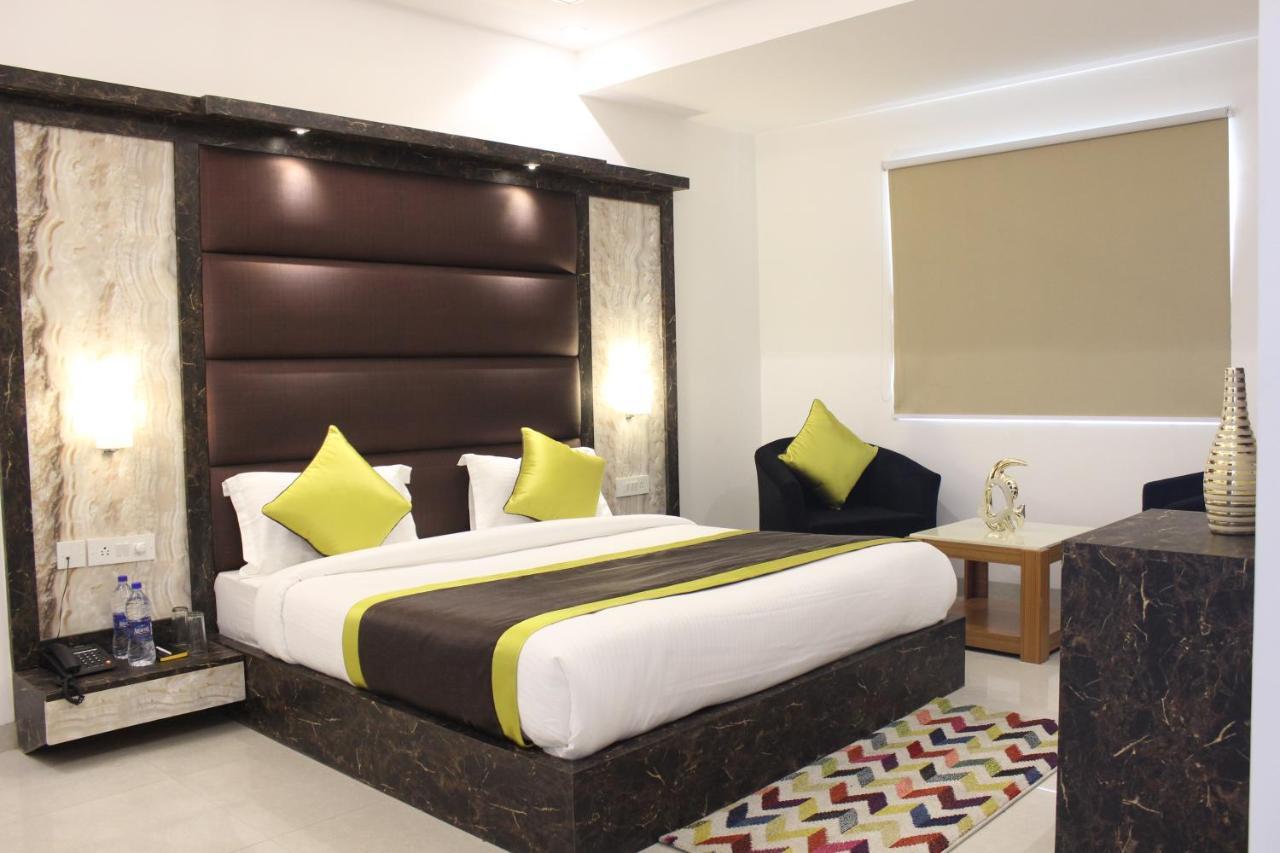 Hotel Aero Star Near Delhi Airport 新德里 外观 照片