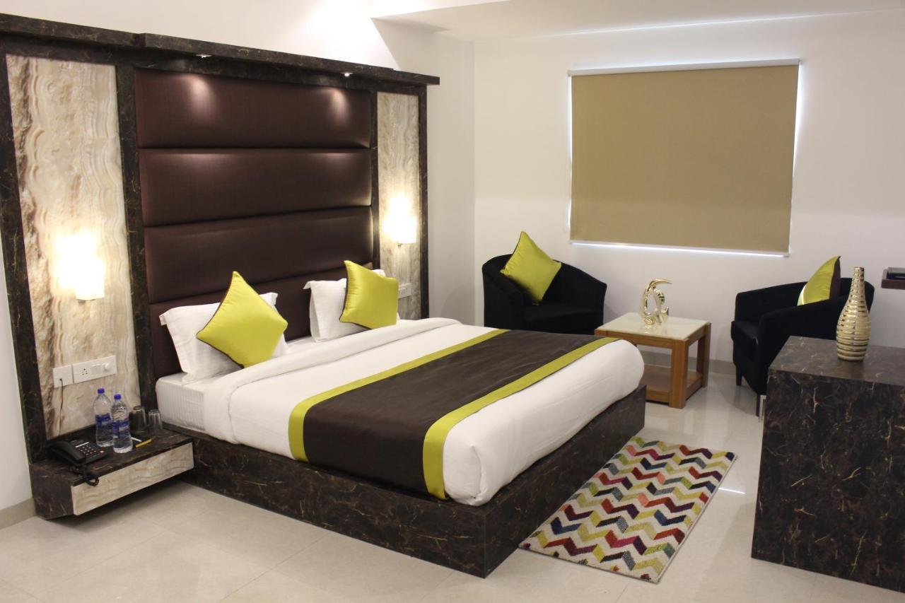 Hotel Aero Star Near Delhi Airport 新德里 外观 照片