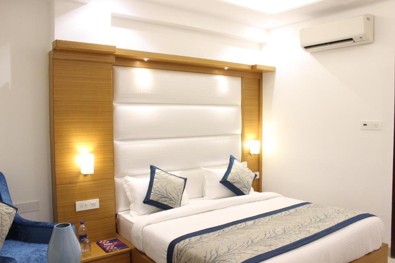 Hotel Aero Star Near Delhi Airport 新德里 外观 照片
