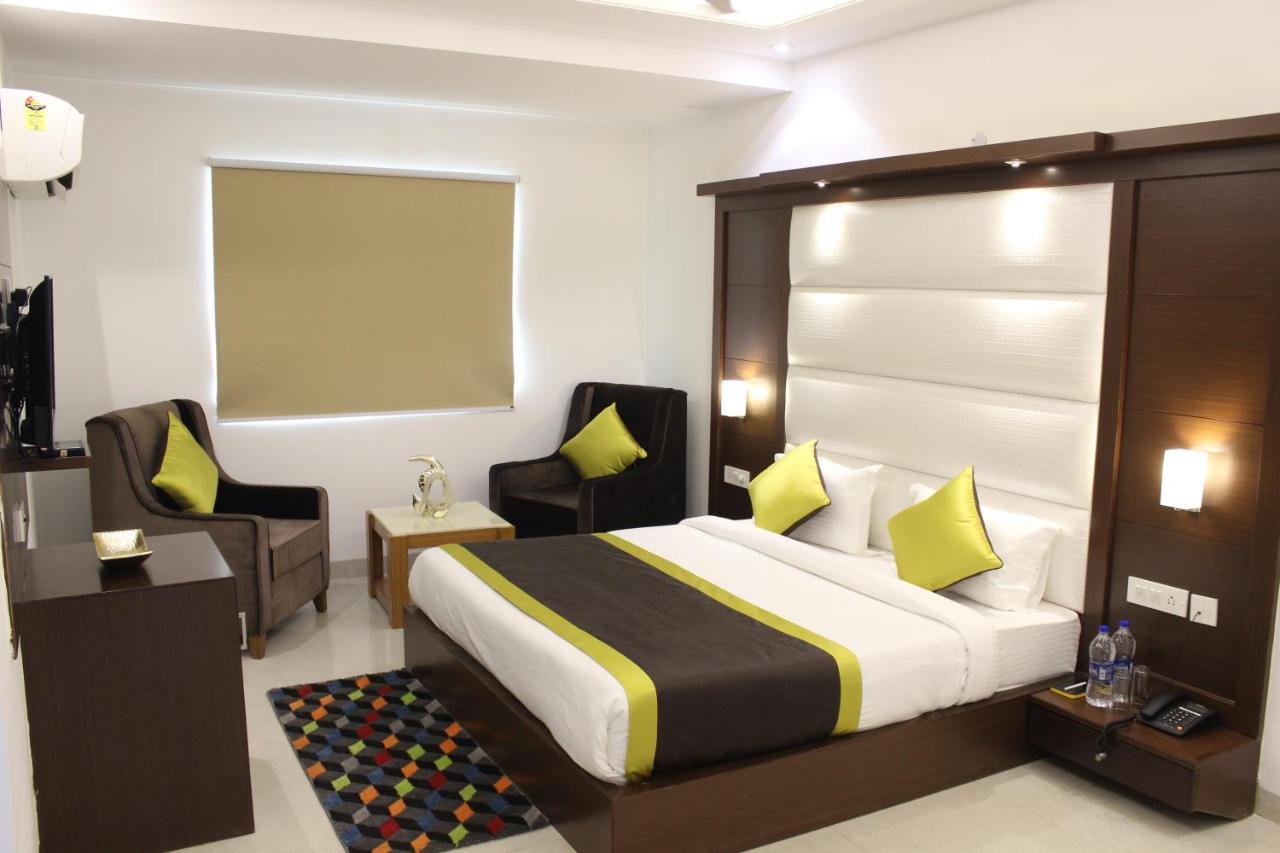 Hotel Aero Star Near Delhi Airport 新德里 外观 照片