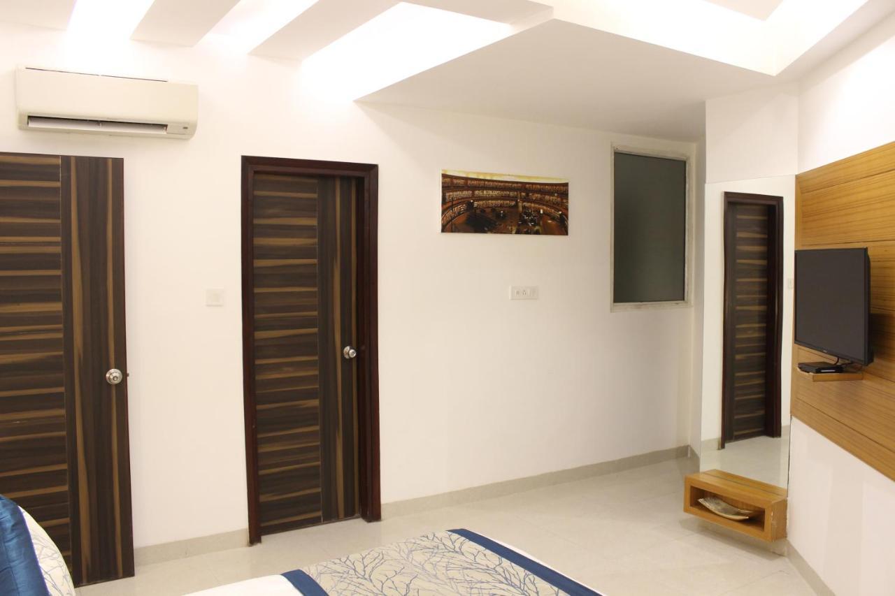 Hotel Aero Star Near Delhi Airport 新德里 外观 照片