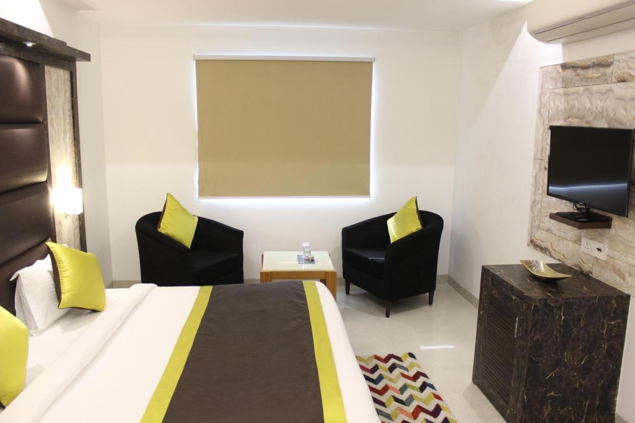 Hotel Aero Star Near Delhi Airport 新德里 外观 照片